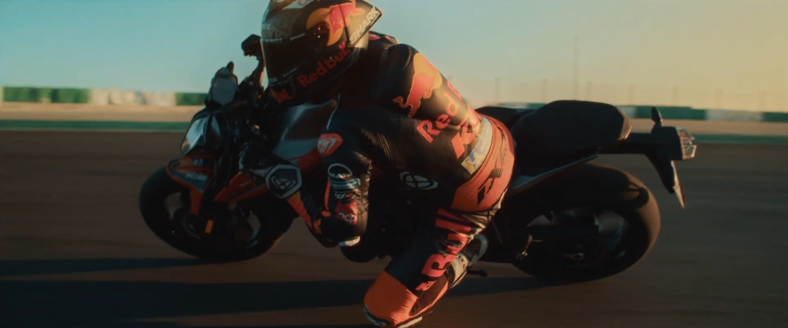 MINI JCW x Deus Ex Machina